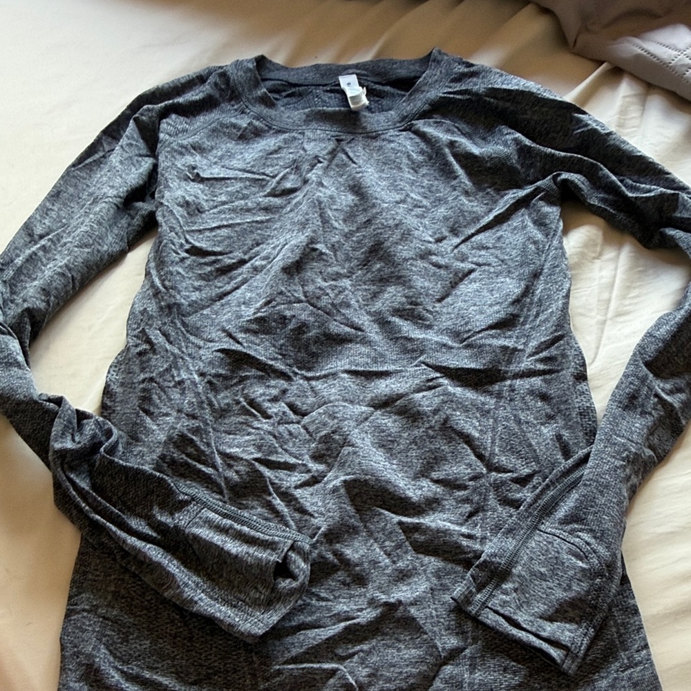 Athleta Long Sleeve Heathered Gray Crew Neck Top